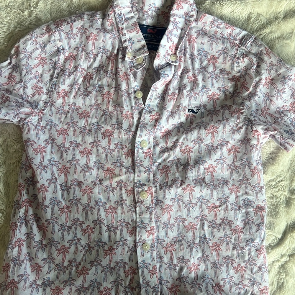 Vineyard Vines Boys button up linen shirt- size 5